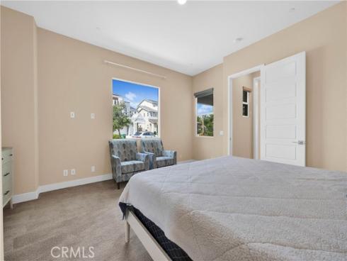 125  Source  , Irvine, CA