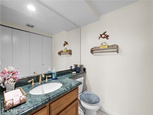 15  Milazzo  , Irvine, CA