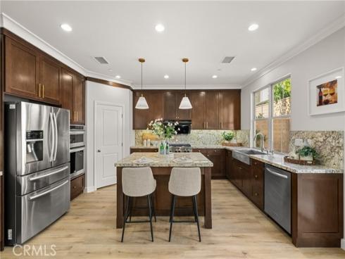 55  Parkdale  , Irvine, CA