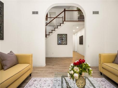 40  Paso Robles  , Irvine, CA