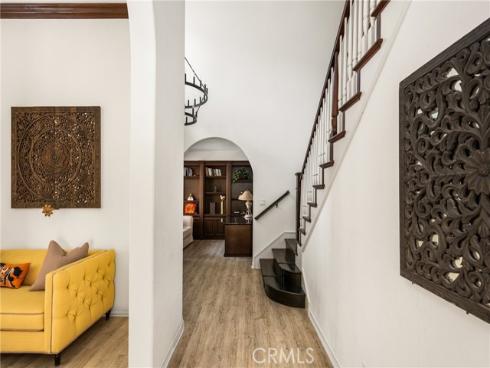 40  Paso Robles  , Irvine, CA