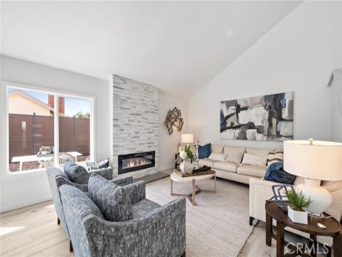 39  Cape Cod  , Irvine, CA