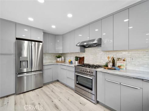 39  Cape Cod  , Irvine, CA