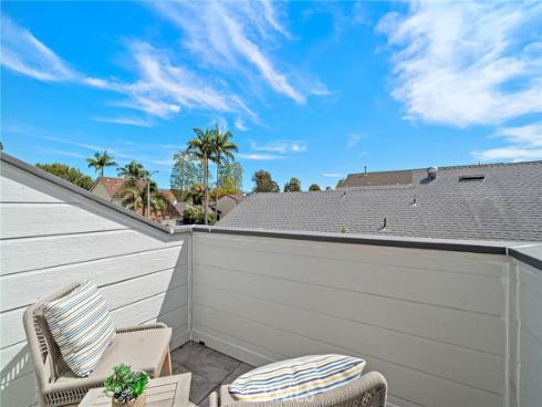 39  Cape Cod  , Irvine, CA