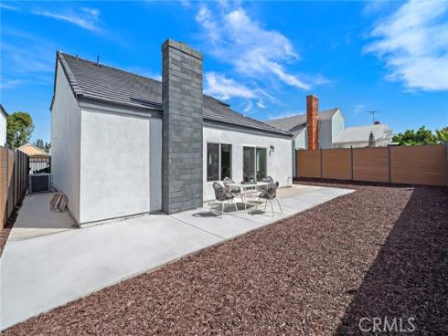 39  Cape Cod  , Irvine, CA