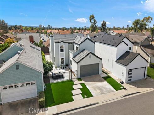 39  Cape Cod  , Irvine, CA