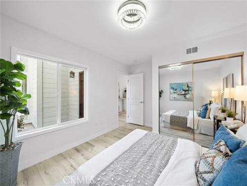 39  Cape Cod  , Irvine, CA