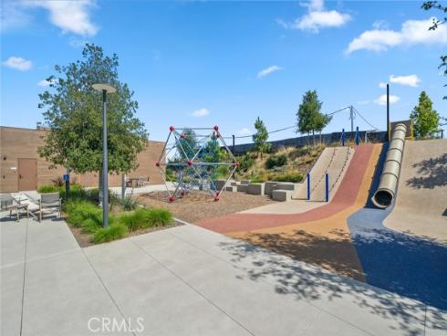 253  Sash  , Irvine, CA