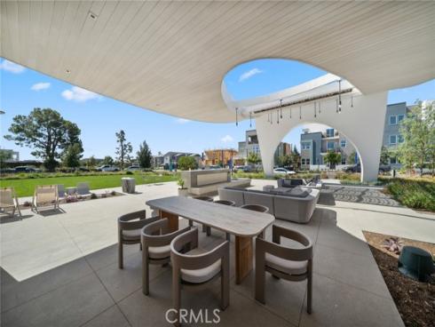 253  Sash  , Irvine, CA