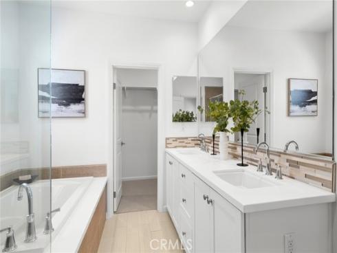 76  Decker  , Irvine, CA
