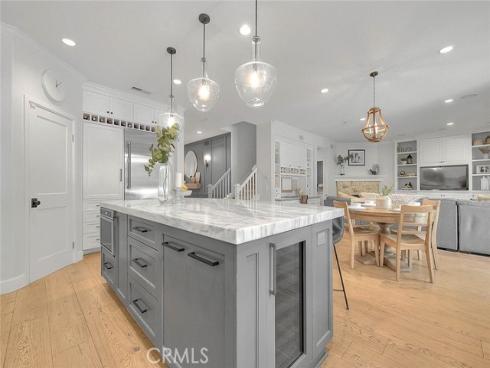 32 Hillsdale , Irvine, CA