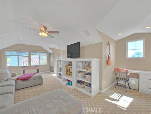 32 Hillsdale , Irvine, CA