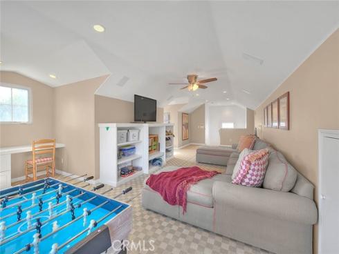 32 Hillsdale , Irvine, CA