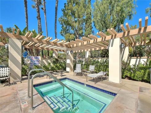 32 Hillsdale , Irvine, CA