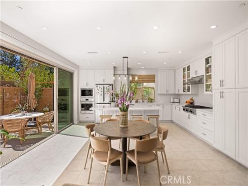 60  Rotunda  , Irvine, CA