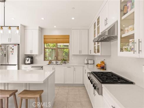 60  Rotunda  , Irvine, CA