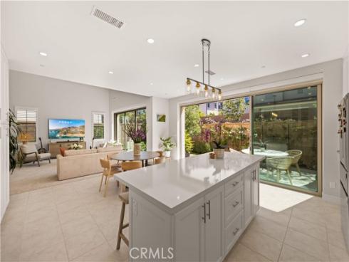 60  Rotunda  , Irvine, CA