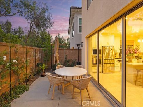 60  Rotunda  , Irvine, CA