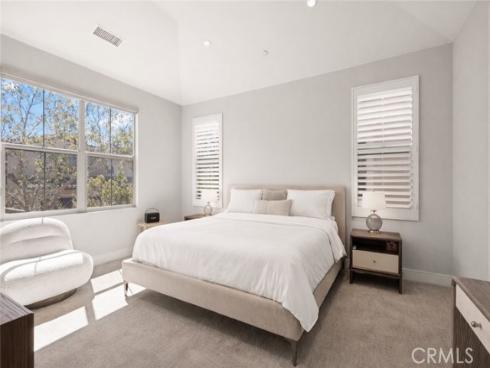 60  Rotunda  , Irvine, CA