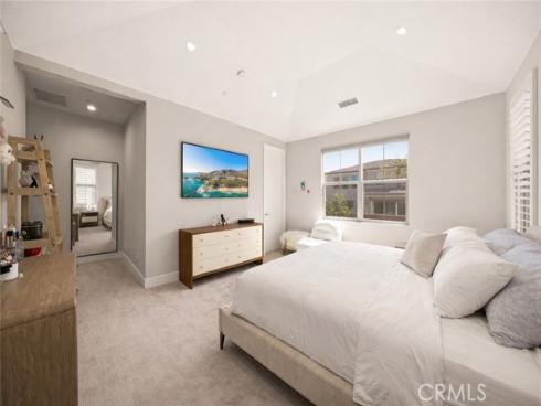 60  Rotunda  , Irvine, CA