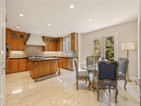 20  Blue Summit  , Irvine, CA