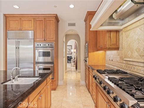 20  Blue Summit  , Irvine, CA