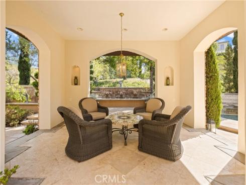 20  Blue Summit  , Irvine, CA