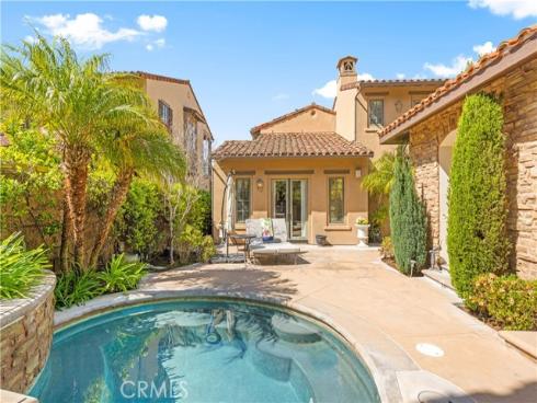 20  Blue Summit  , Irvine, CA