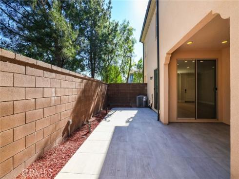 83  Henson  , Irvine, CA