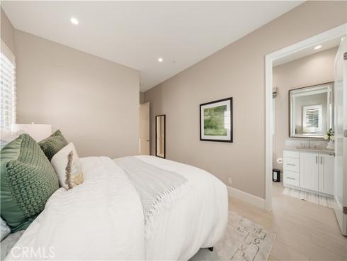 126  Bellini  , Irvine, CA