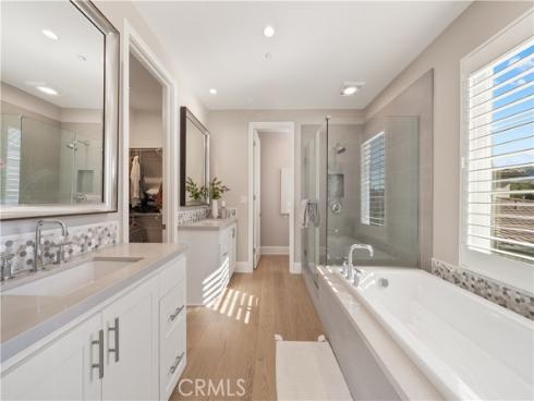 126  Bellini  , Irvine, CA