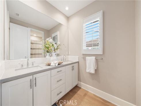 126  Bellini  , Irvine, CA