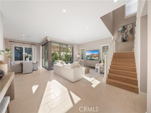 126  Bellini  , Irvine, CA