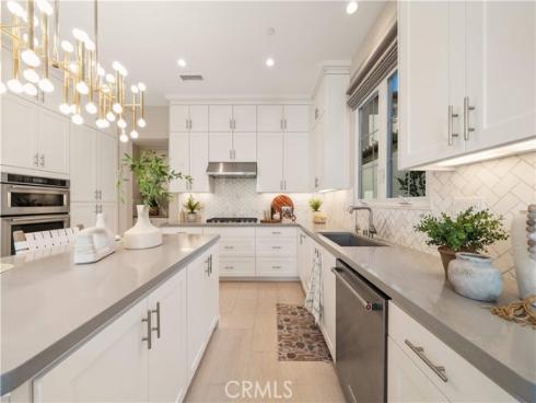 126  Bellini  , Irvine, CA