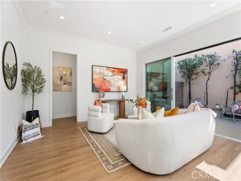 124  Hargrove  , Irvine, CA