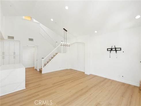 26  Burlingame  , Irvine, CA