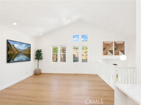 26  Burlingame  , Irvine, CA