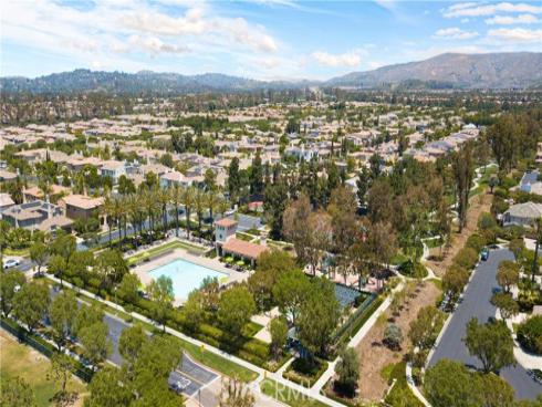 26  Burlingame  , Irvine, CA