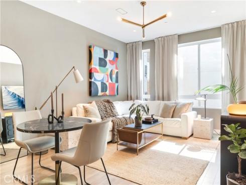 2344 Nolita
