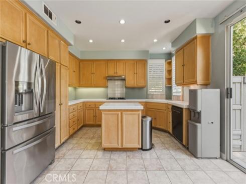 43  Del Carlo  , Irvine, CA