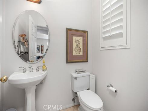29  Roseville  , Irvine, CA