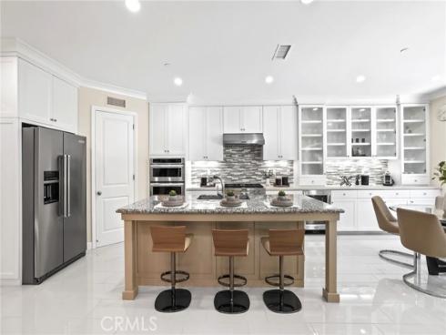 62  Wrangler  , Irvine, CA