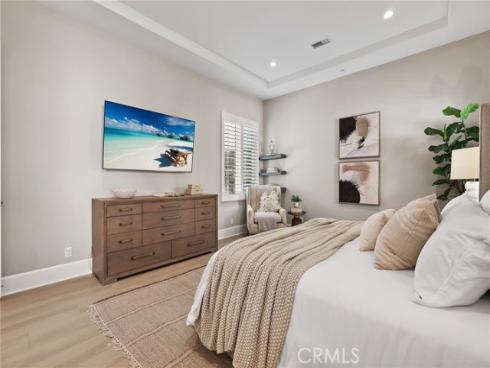 130  Donati  , Irvine, CA