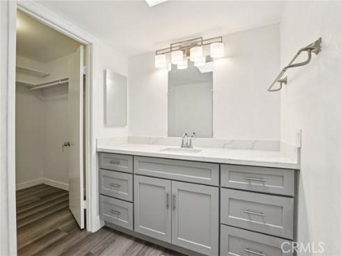 5  Poinsettia  , Irvine, CA