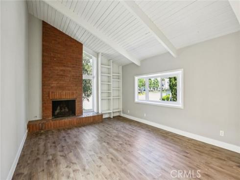 5  Poinsettia  , Irvine, CA