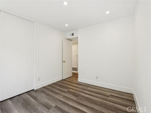 5  Poinsettia  , Irvine, CA