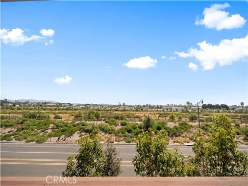 203  Lynx  , Irvine, CA