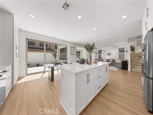 168  Somera  , Irvine, CA