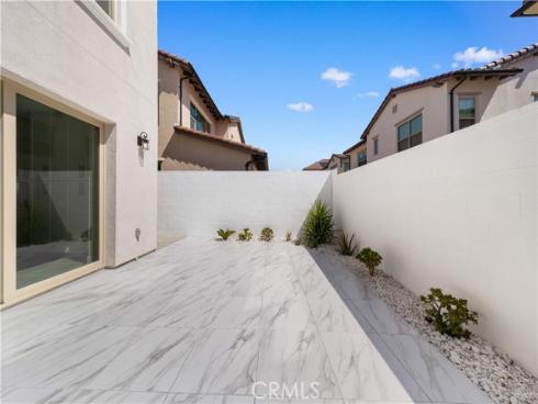 168  Somera  , Irvine, CA