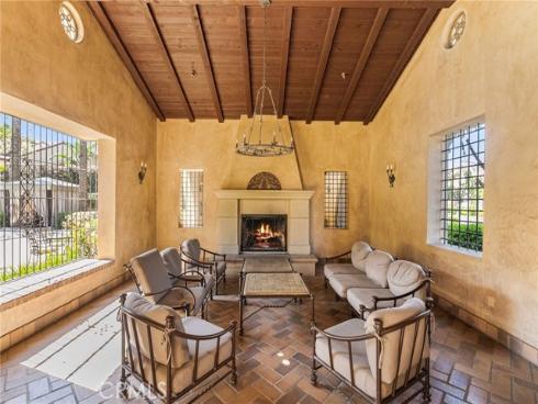 82 Bower Tree , Irvine, CA